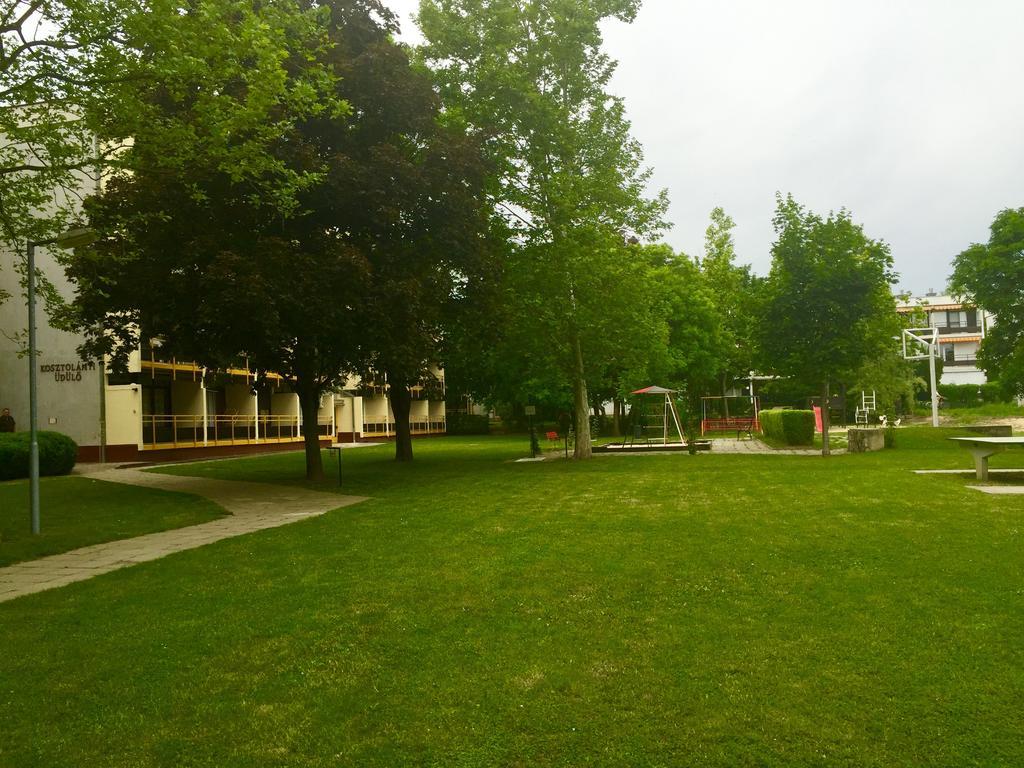 Kosztolányi Apartmanház Balatonfüred Exterior foto